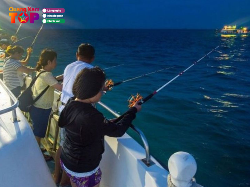 cau-ca-cung-ngu-dan-tren-dao-quangnamtoplist