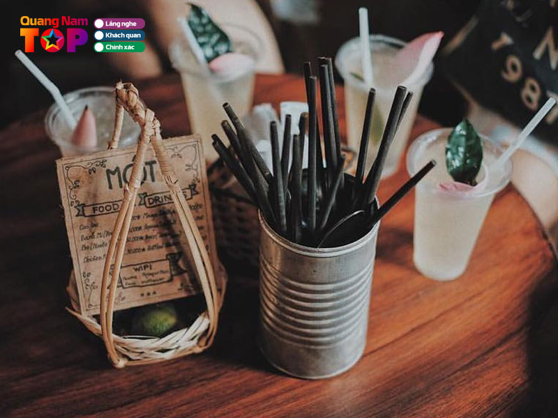 Quan-nuoc-mot-dac-trung-noi-tieng-o-hoi-an-quangnamtoplist