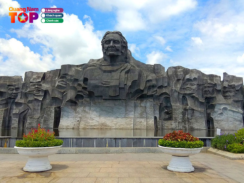 Buc-tuong-dai-me-thu-quangnamtoplist