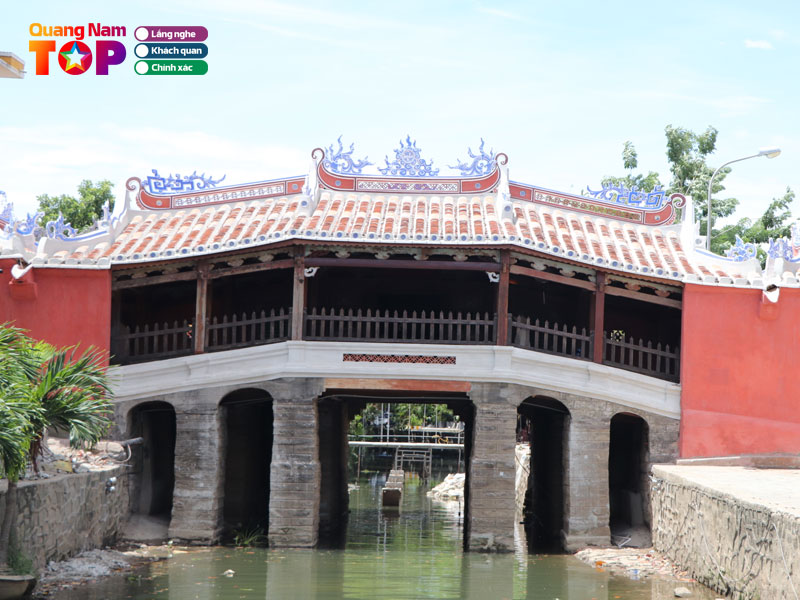 Chua-cau-hoi-an-di-san-co-kinh-linh-hon-cua-pho-hoi-quangnamtoplist