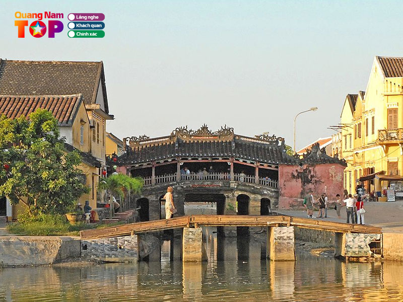 Doi-net-ve-bieu-tuong-noi-tieng-mien-di-san-quangnamtoplist