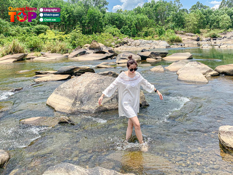 Check-in-cung-ve-dep-thien-nhien-hung-vi-quangnamtoplist