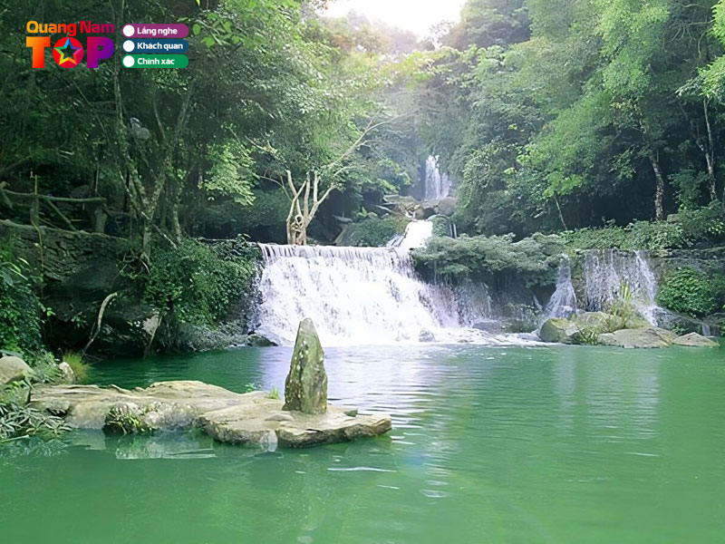 Check-in-giua-khong-gian-thien-nhien-tho-mong-cua-suoi-tien-quangnamtoplist