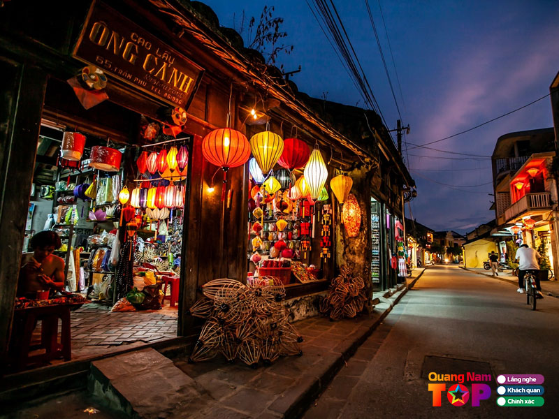 Mot-vai-diem-du-lich-hap-dan-gan-lang-gom-thanh-ha-quangnamtoplist