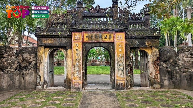 Kham-pha-chua-chuc-thanh-ngoi-chua-co-kinh-nhat-hoi-an-quangnamtoplist