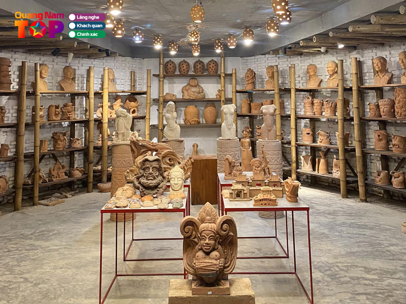 Kham-pha-the-gioi-do-gom-tai-cong-vien-dat-nung-thanh-ha-quangnamtoplist