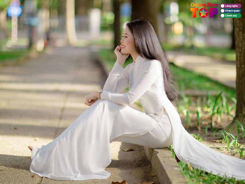 Ao-dai-nguyen-uyen-quangnamtoplist