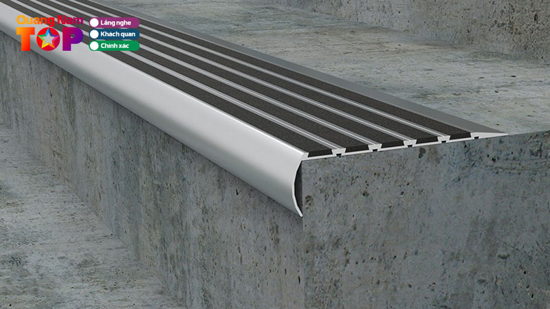 Top-5-dia-chi-ban-nep-chong-truot-cau-thang-tai-quang-nam-gia-tot-quangnamtoplist