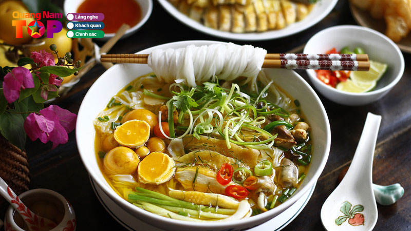 Top-6-quan-pho-ga-tai-quang-nam-dam-vi-thom-ngon-het-say-quangnamtoplist