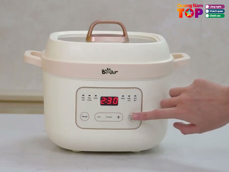 Nha-uyen-mart-quangnamtoplist