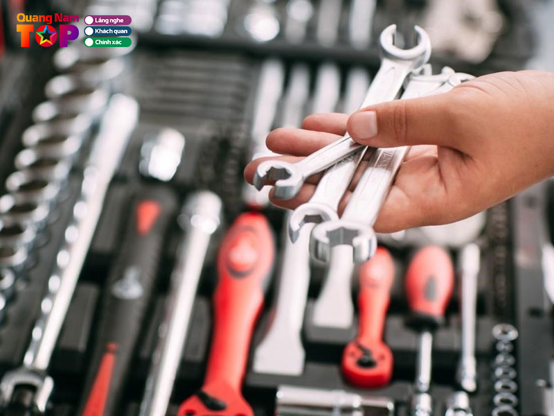 Cua-hang-kim-khi-dai-thanh-quangnamtoplist