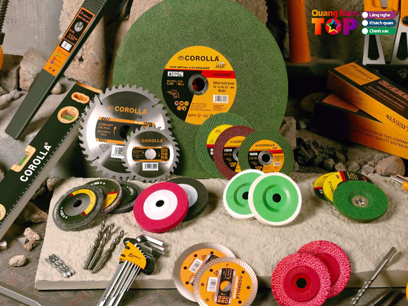 Cua-hang-kim-khi-tong-hop-ruc-sang-quangnamtoplist