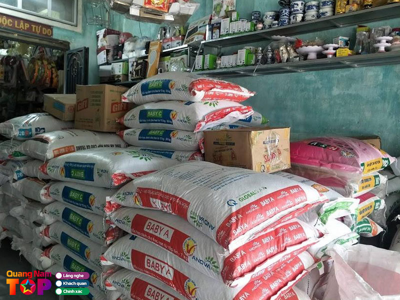 Cua-hang-thuc-an-chan-nuoi-men-chung-quangnamtoplist