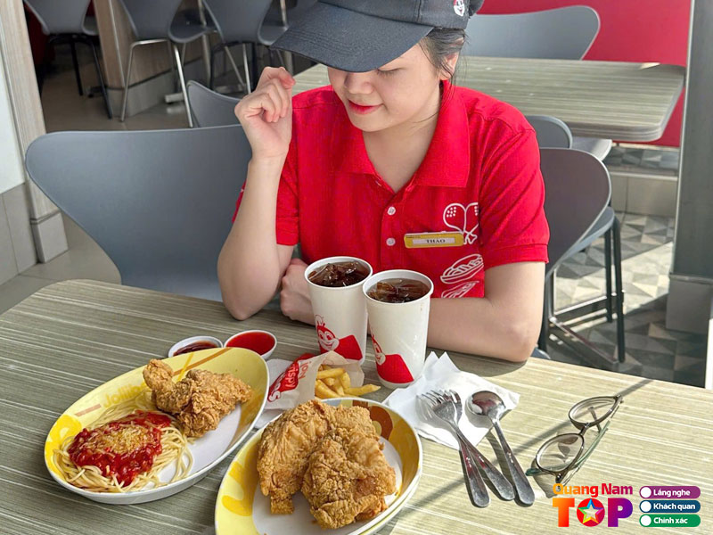 Jollibee-quangnamtoplist