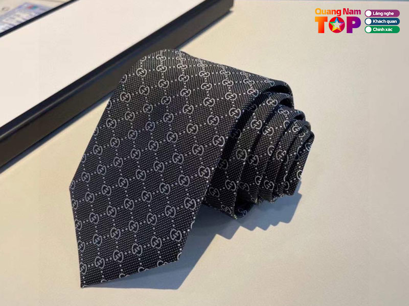 John-henry-1-quangnamtoplist